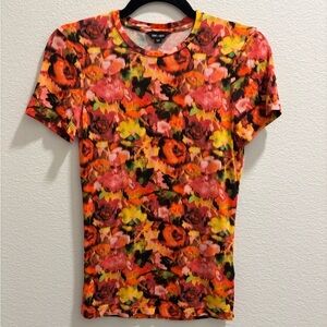 Saint + Sofia Floral Tee, size USA 6
